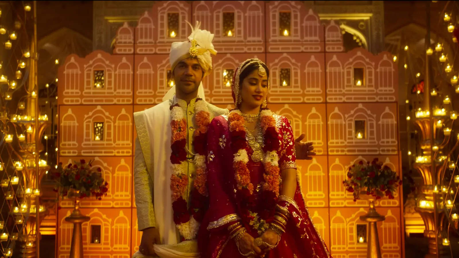 Mr. & Mrs. Mahi Full Movie Watch and Download